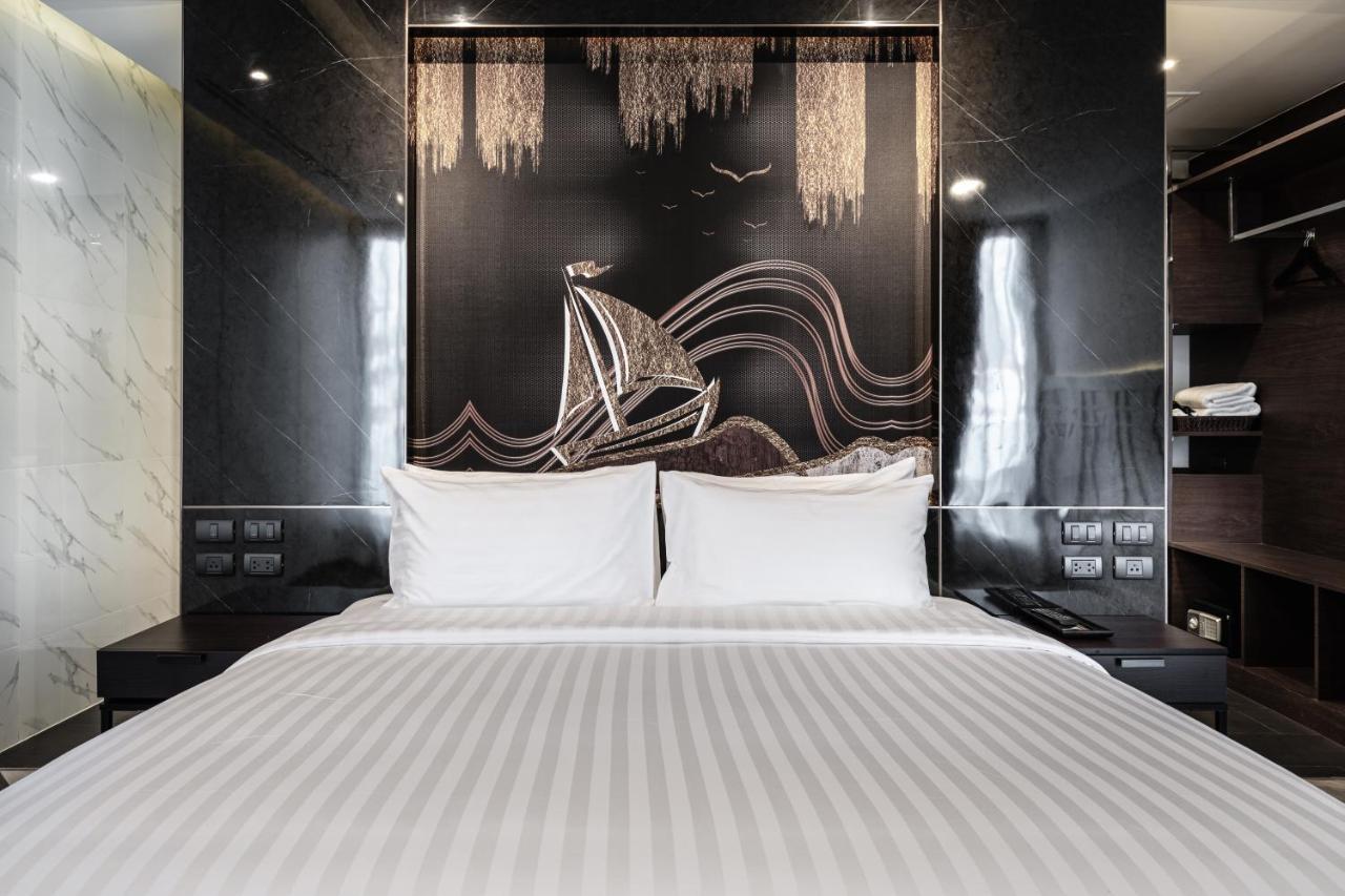 VIX Bangkok at Victory Monument Hotel Bagian luar foto